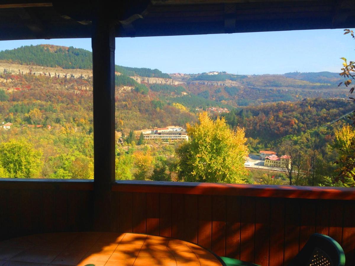 "Tipografov" Guest House Veliko Tărnovo Esterno foto